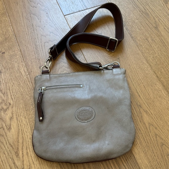 Roots Side Saddle Crossbody Bag - Gray & Tribe Leather - EUC - Picture 2 of 11